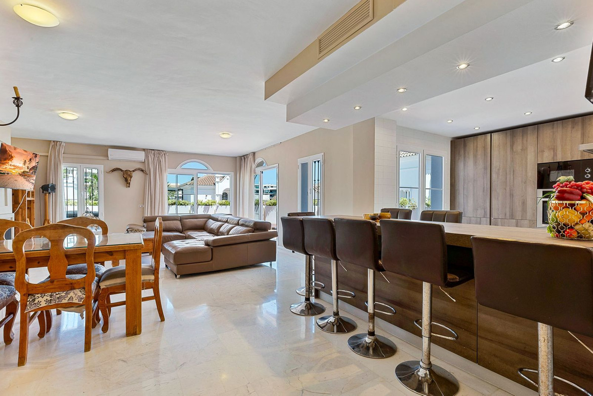3 Bed Townhouse for sale in Mijas Costa Costa Del Sol, Málaga, Spain