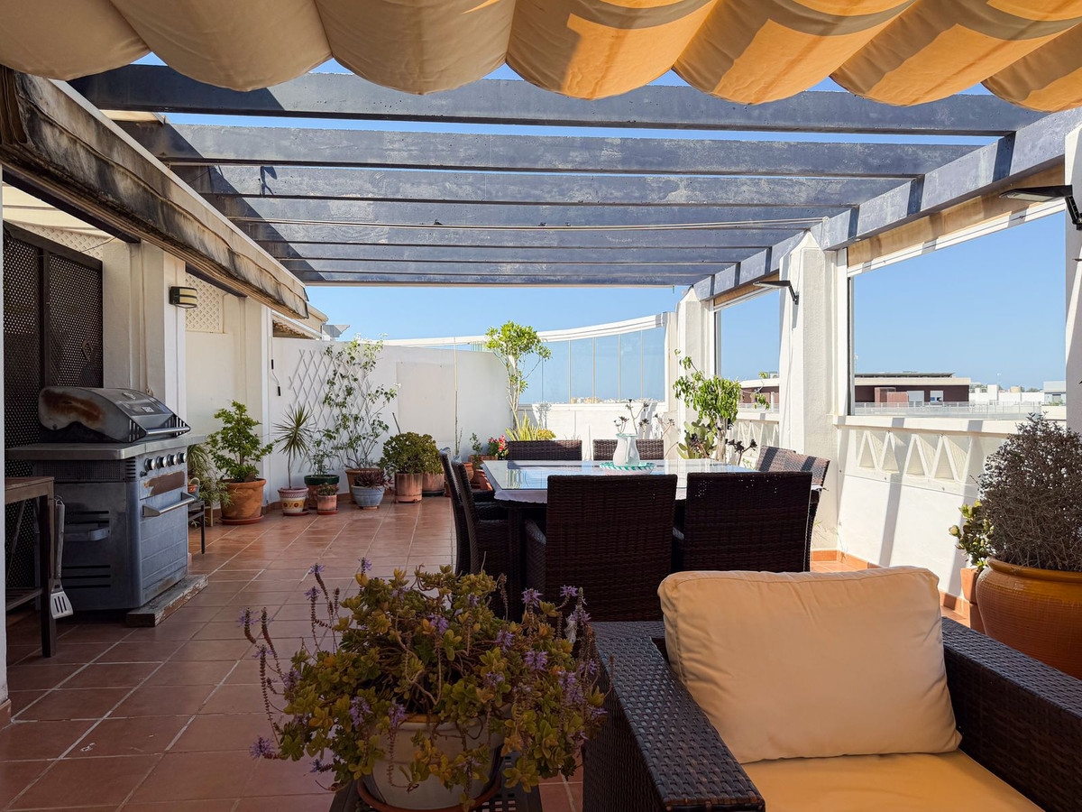 3 Bed Apartment for sale in La Campana Costa Del Sol, Málaga, Spain