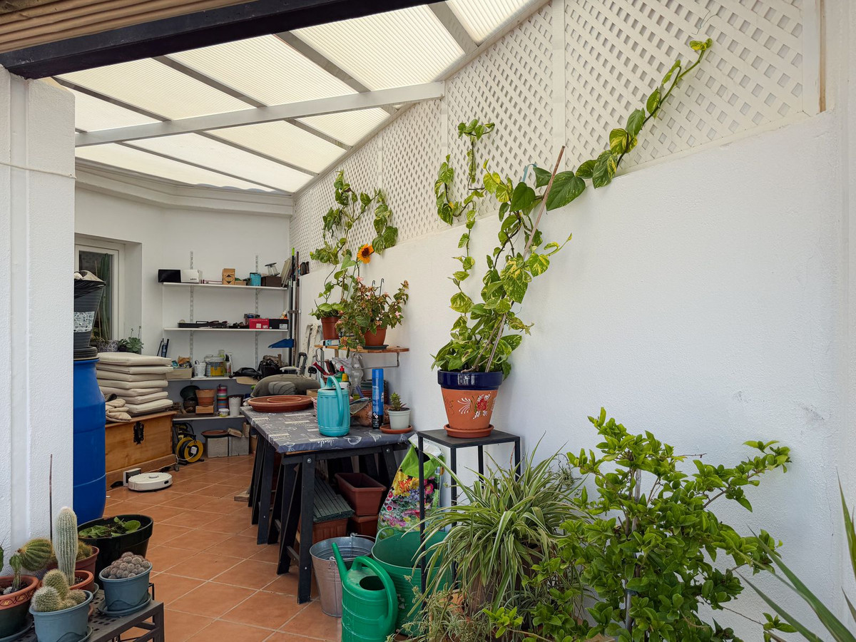3 Bed Apartment for sale in La Campana Costa Del Sol, Málaga, Spain