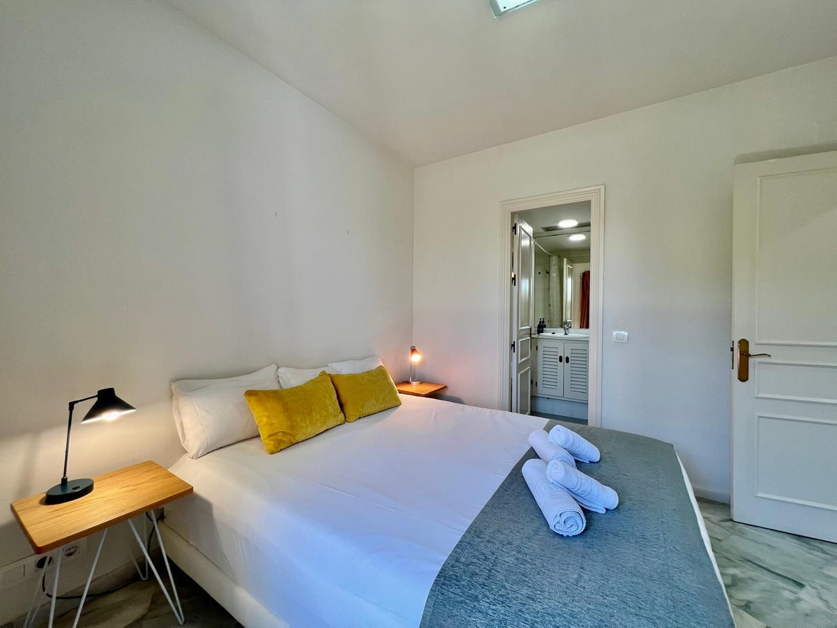 2 Bed Apartment for sale in Elviria Costa Del Sol, Málaga, Spain