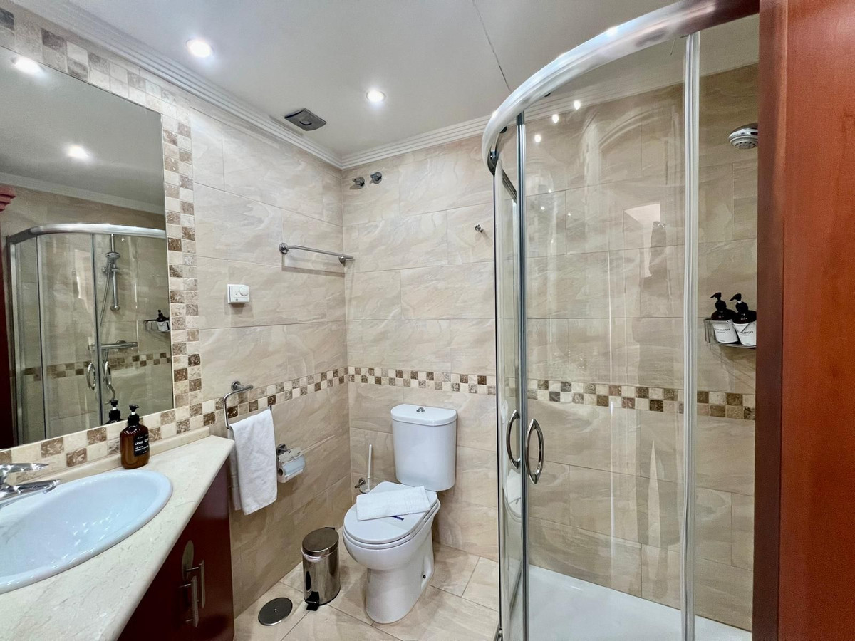 2 Bed Apartment for sale in Elviria Costa Del Sol, Málaga, Spain