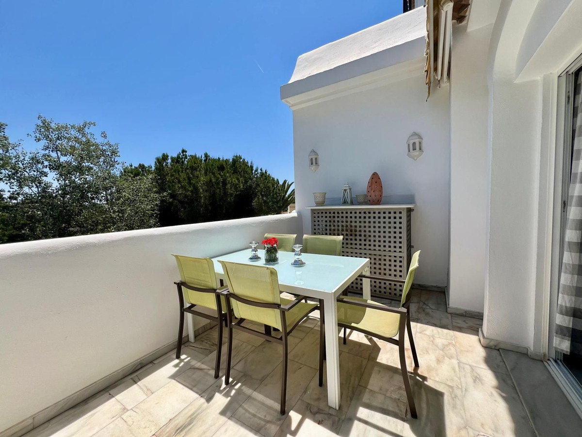 2 Bed Apartment for sale in Elviria Costa Del Sol, Málaga, Spain