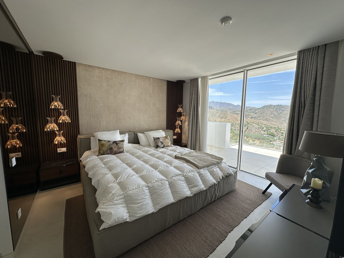 3 Bed Apartment for sale in Ojén Costa Del Sol, Málaga, Spain