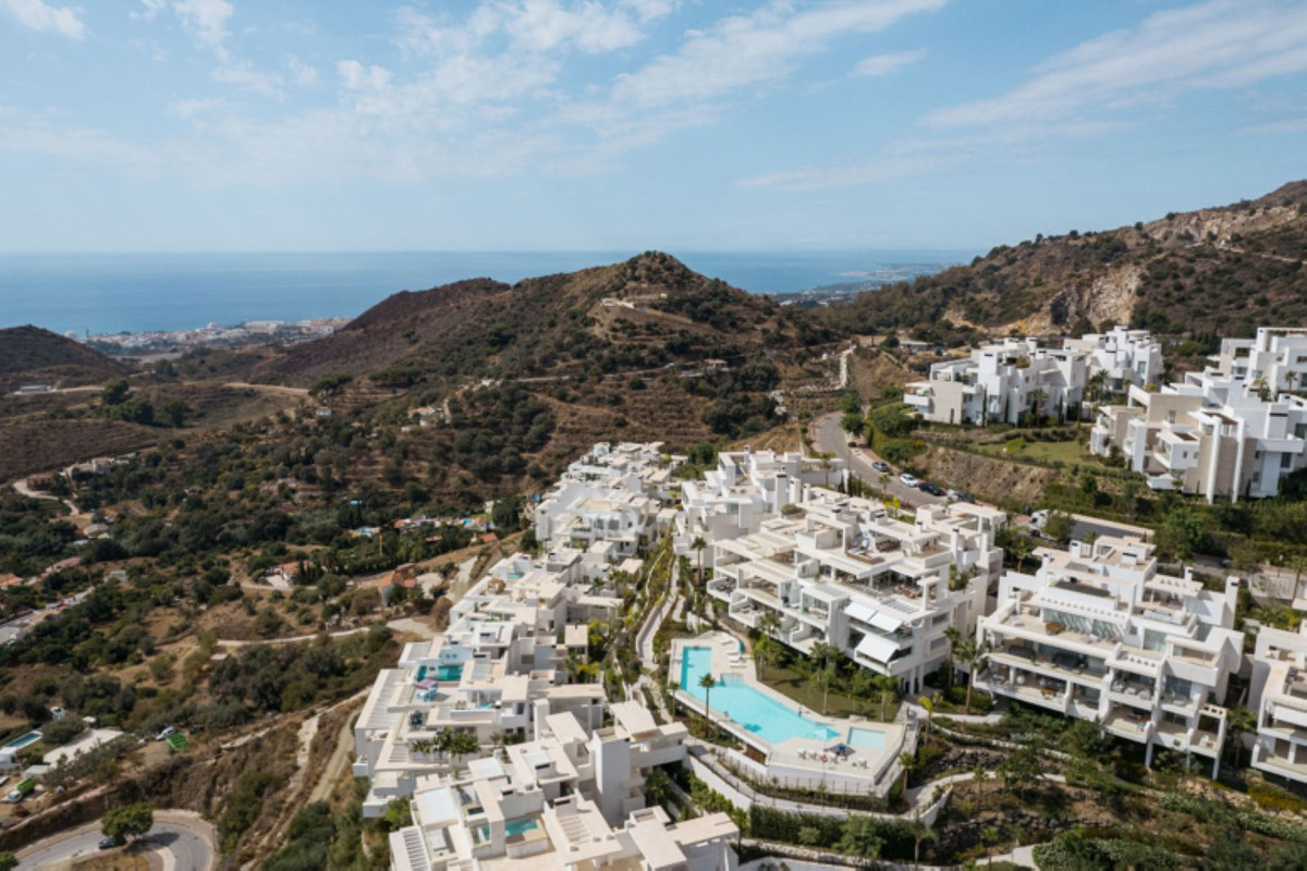 3 Bed Apartment for sale in Ojén Costa Del Sol, Málaga, Spain