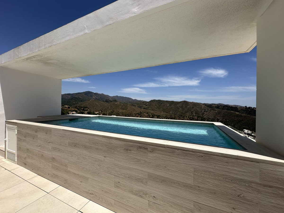 3 Bed Apartment for sale in Ojén Costa Del Sol, Málaga, Spain