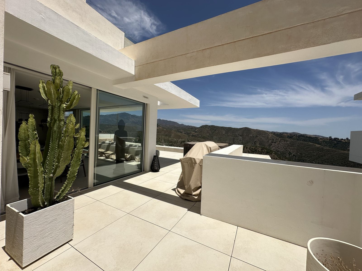 3 Bed Apartment for sale in Ojén Costa Del Sol, Málaga, Spain