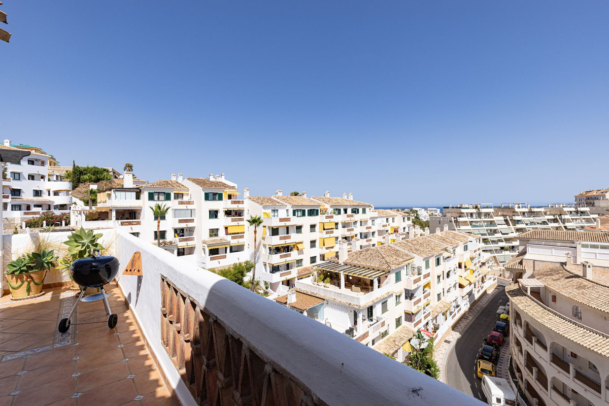 3 Bed Apartment for sale in Torrequebrada Costa Del Sol, Málaga, Spain