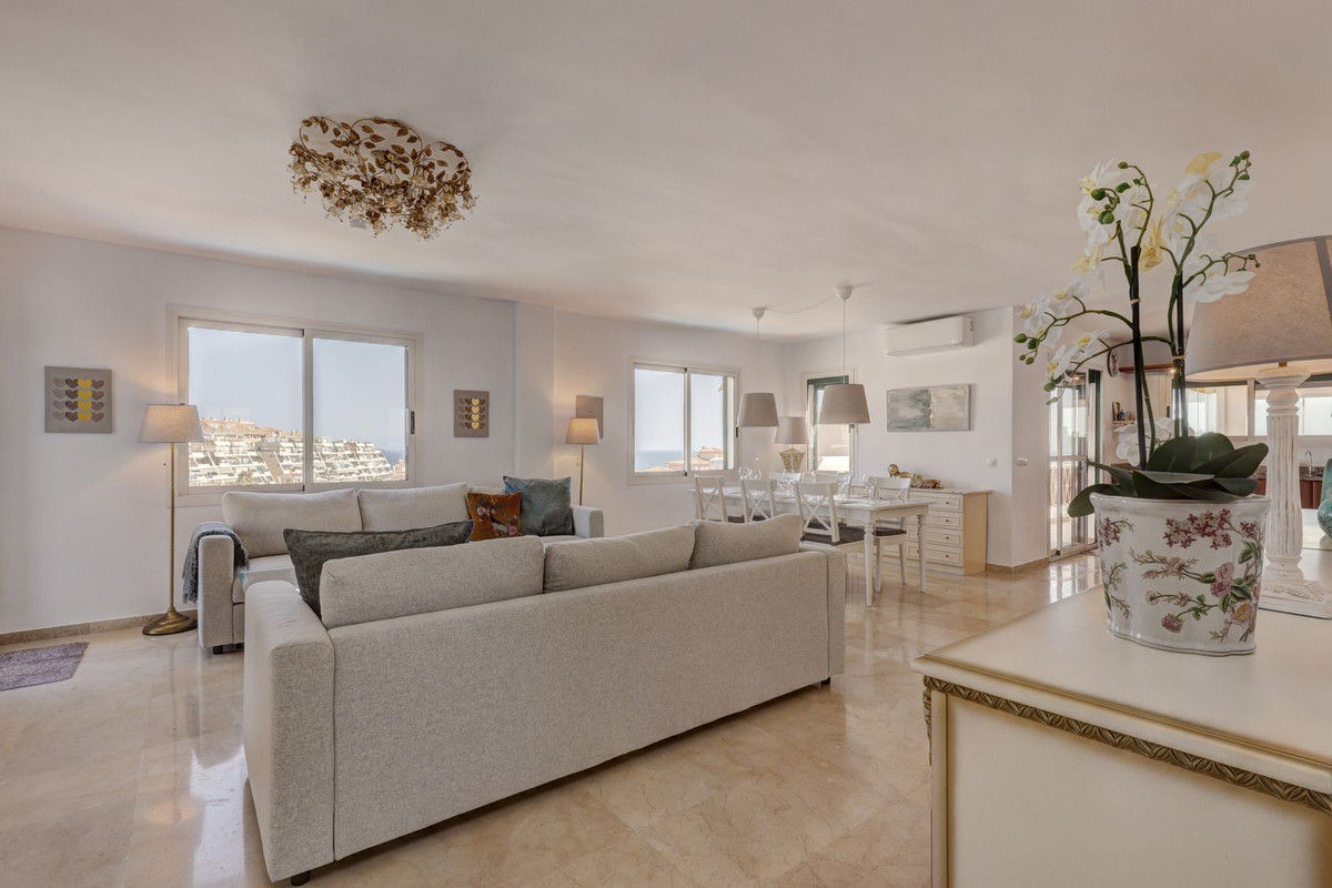 3 Bed Apartment for sale in Torrequebrada Costa Del Sol, Málaga, Spain