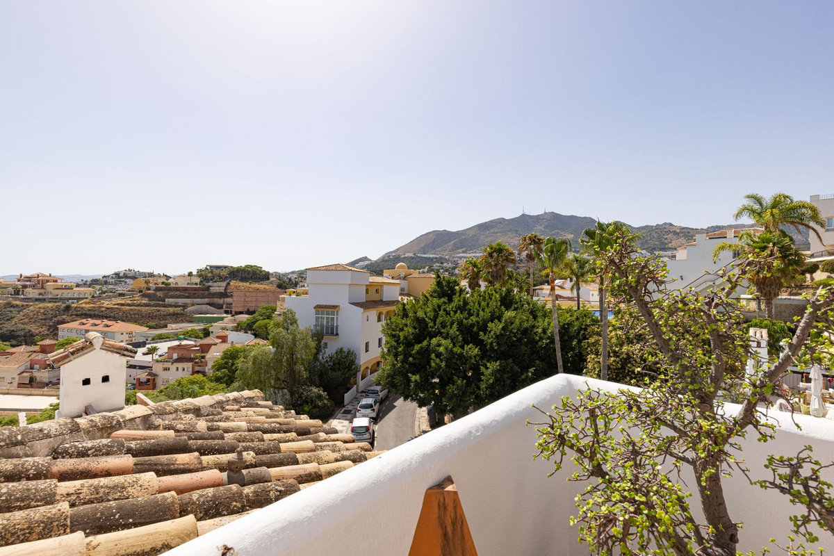 3 Bed Apartment for sale in Torrequebrada Costa Del Sol, Málaga, Spain