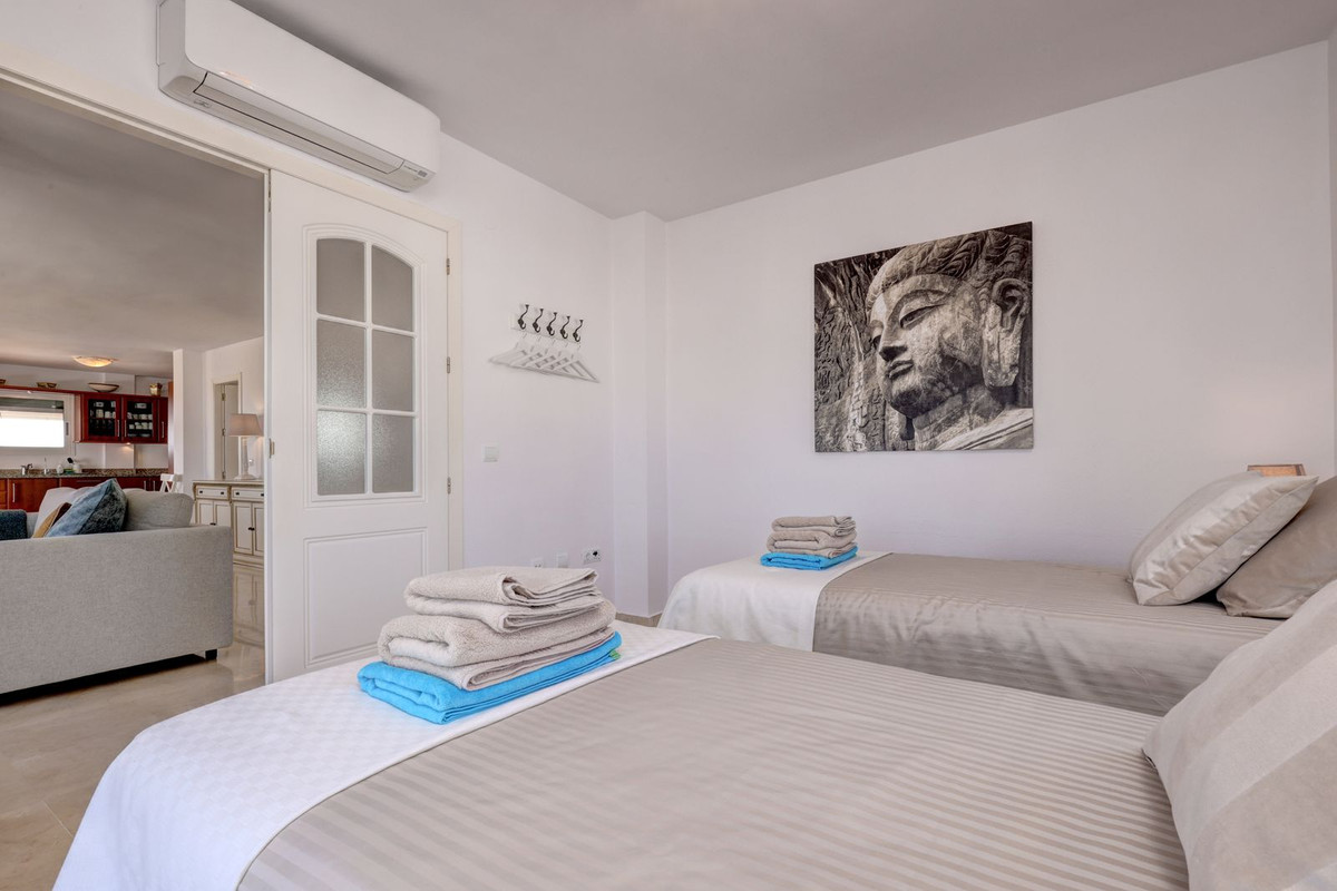 3 Bed Apartment for sale in Torrequebrada Costa Del Sol, Málaga, Spain