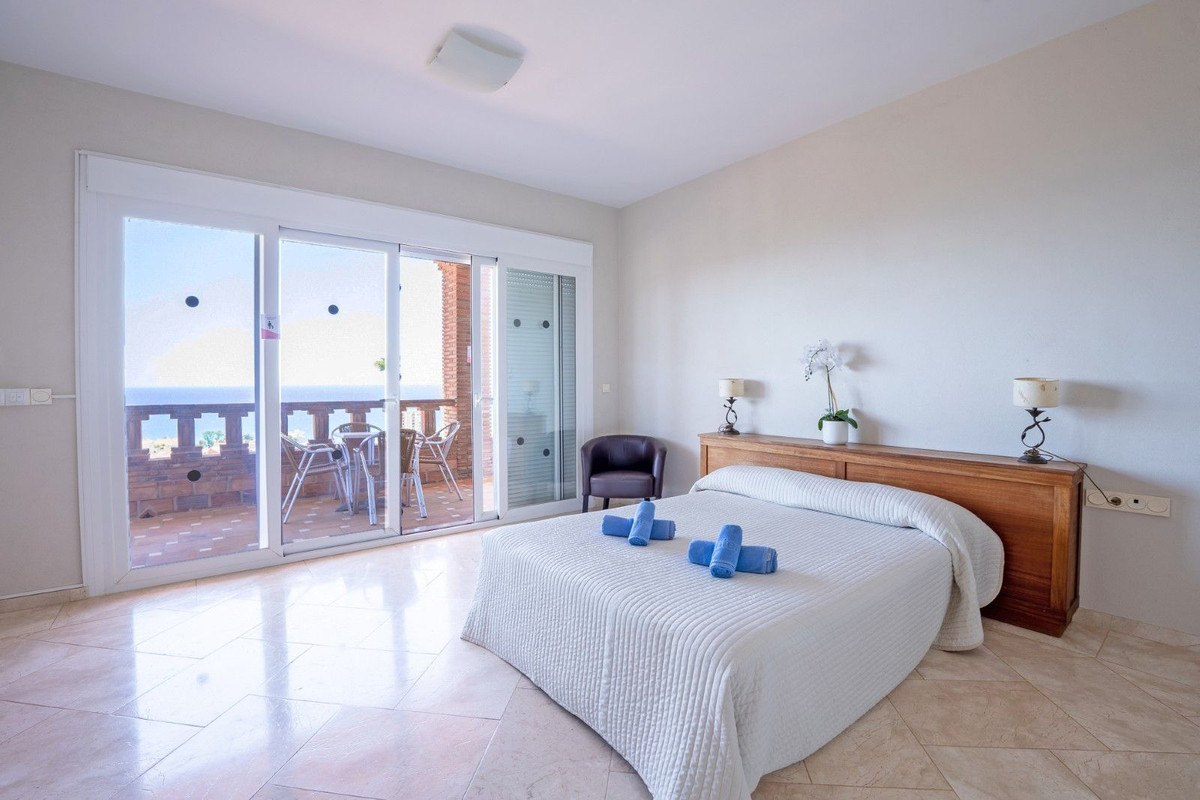 6 Bed Townhouse for sale in Riviera Del Sol Costa Del Sol, Málaga, Spain