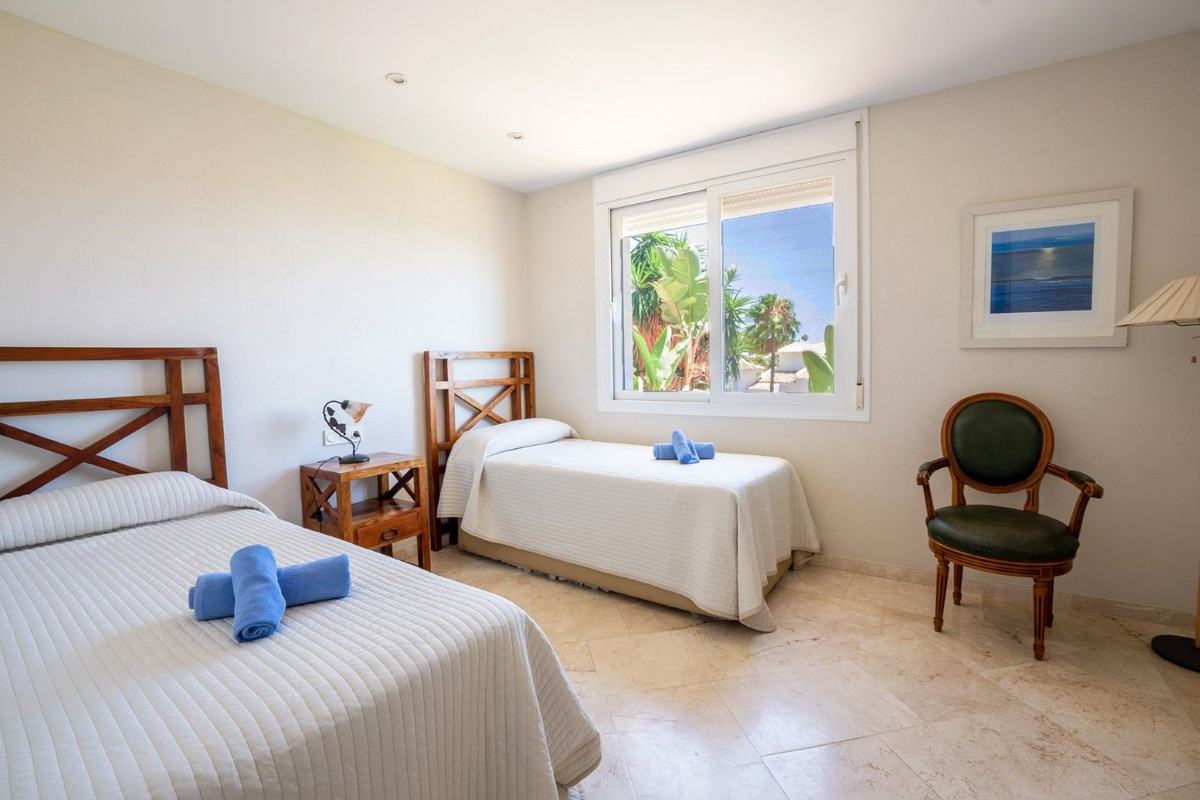 6 Bed Townhouse for sale in Riviera Del Sol Costa Del Sol, Málaga, Spain