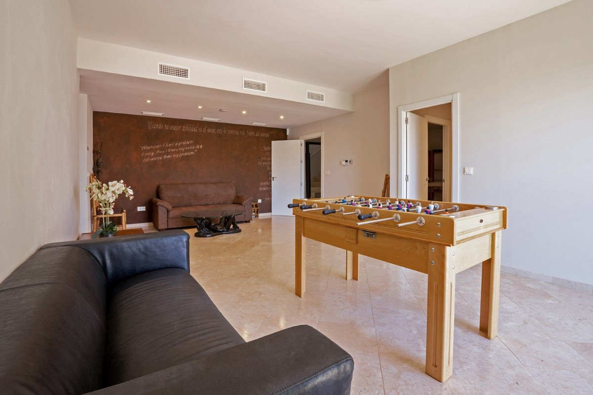 6 Bed Townhouse for sale in Riviera Del Sol Costa Del Sol, Málaga, Spain