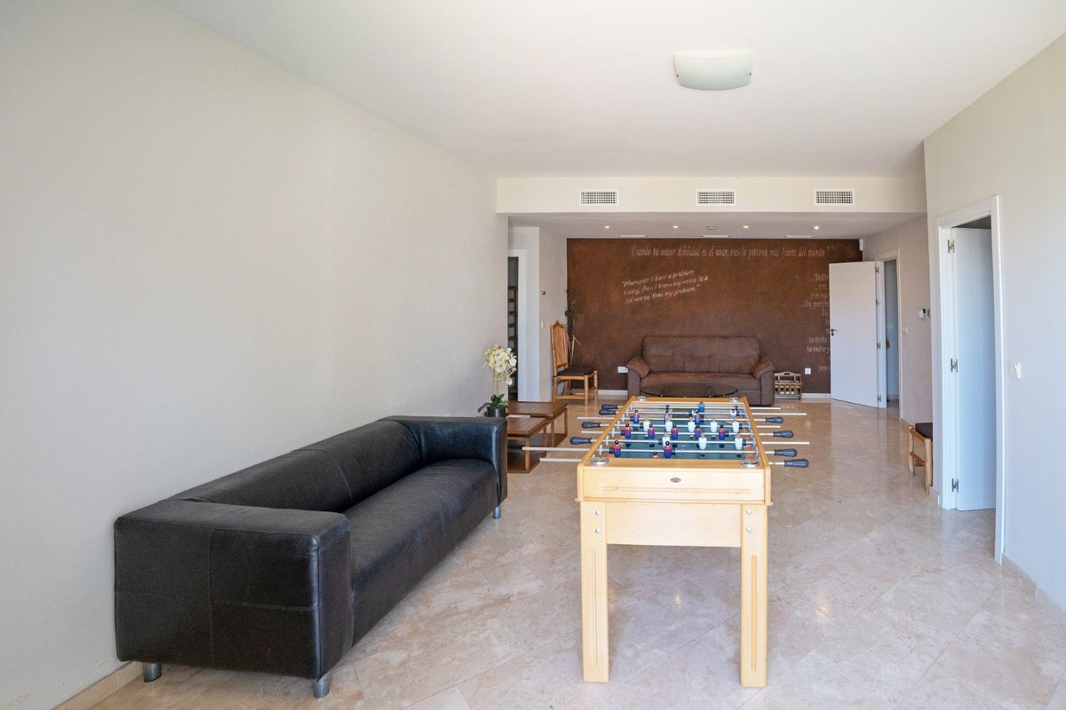 6 Bed Townhouse for sale in Riviera Del Sol Costa Del Sol, Málaga, Spain