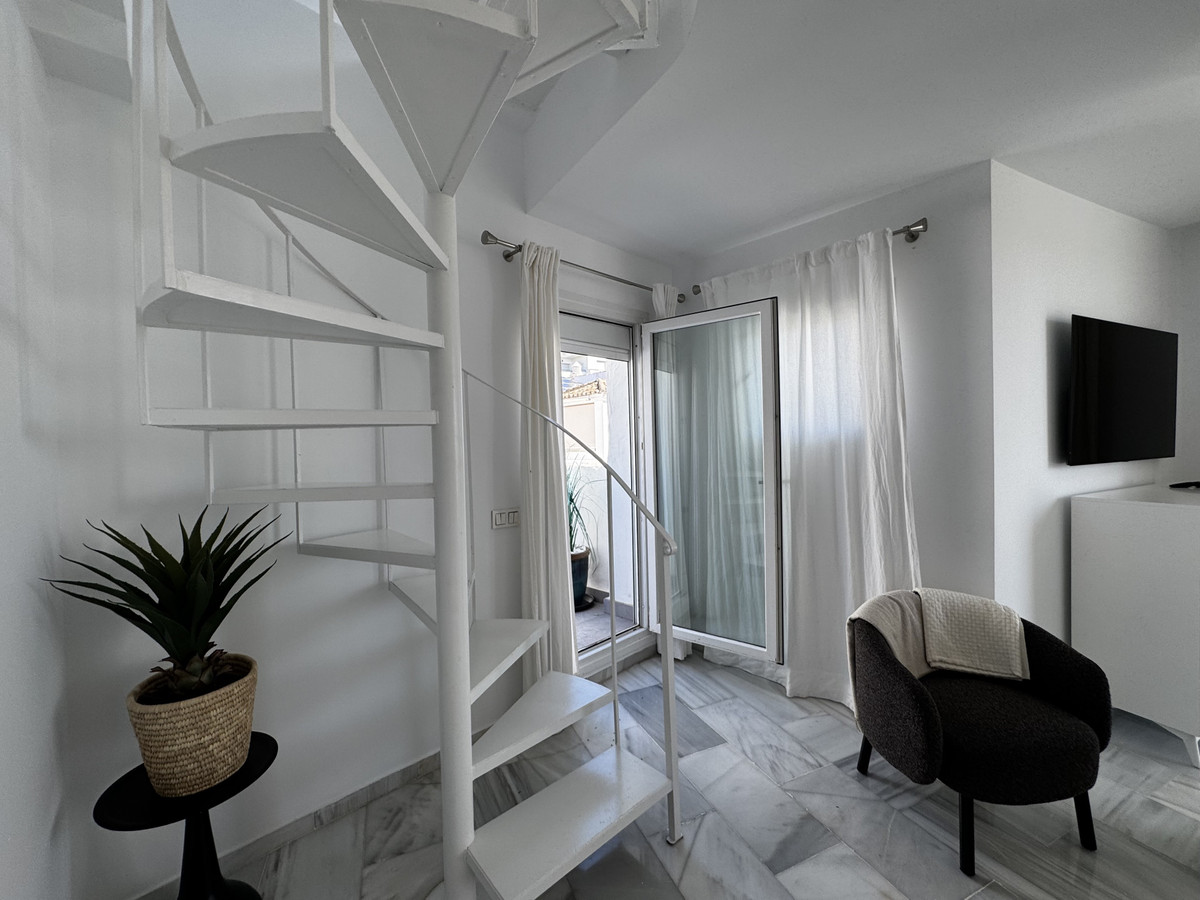 4 Bed Apartment for sale in Puerto Banús Costa Del Sol, Málaga, Spain