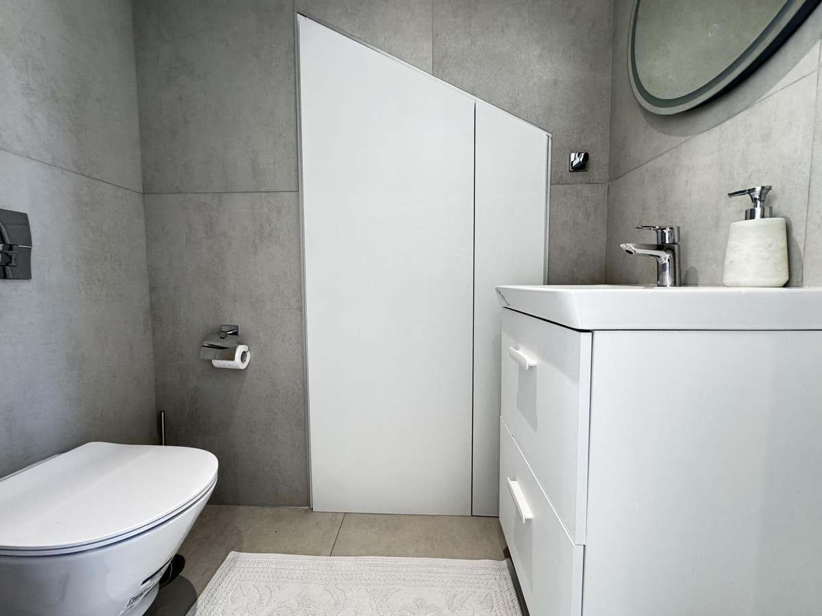 4 Bed Apartment for sale in Puerto Banús Costa Del Sol, Málaga, Spain