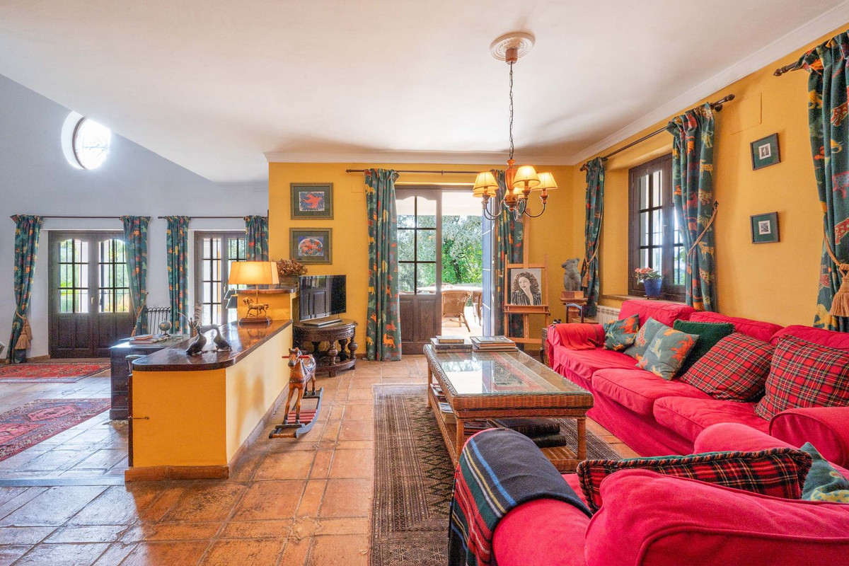 Se vende Finca - Cortijo de 6 dormitorios en Costa Del Sol, Málaga, España