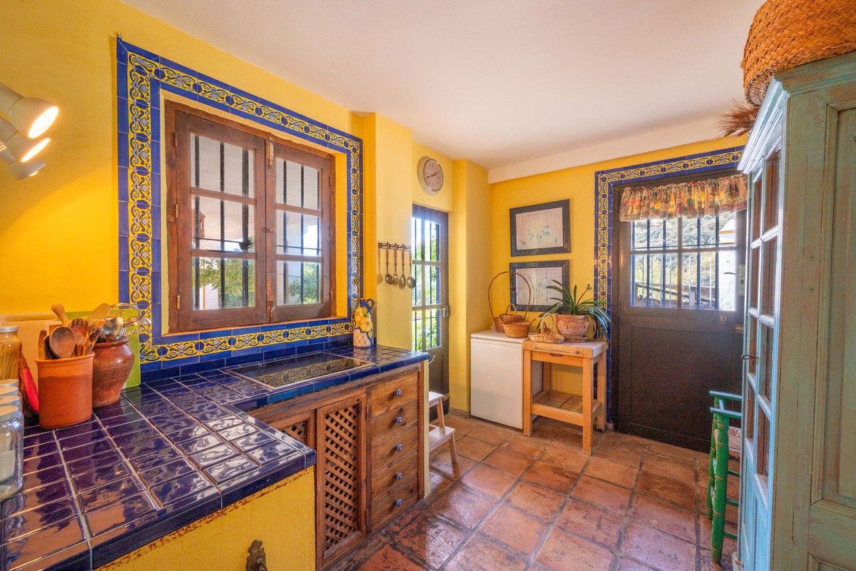 Se vende Finca - Cortijo de 6 dormitorios en Costa Del Sol, Málaga, España