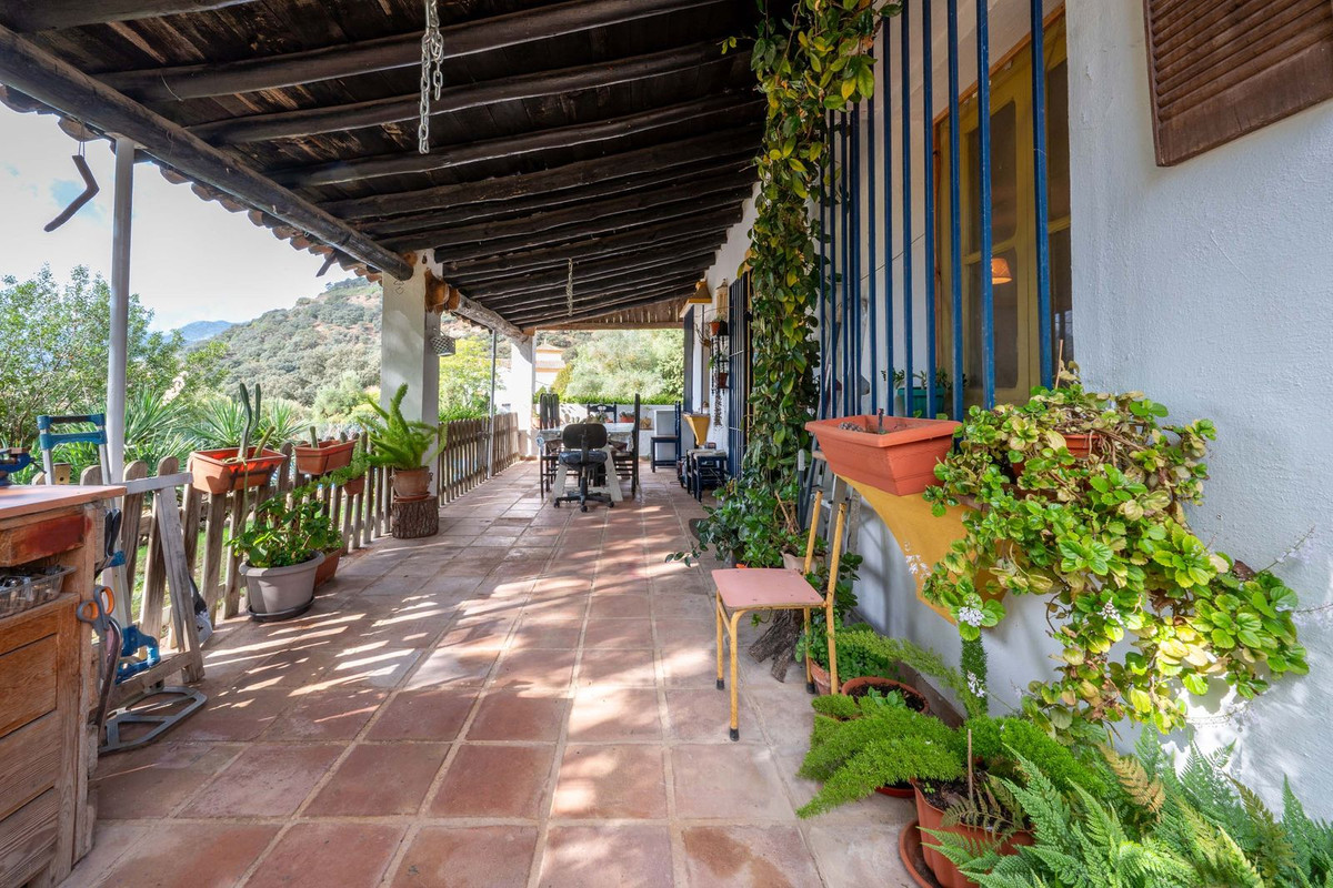 Se vende Finca - Cortijo de 6 dormitorios en Costa Del Sol, Málaga, España