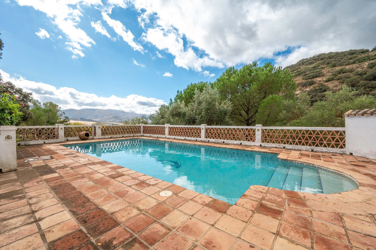 Se vende Finca - Cortijo de 6 dormitorios en Costa Del Sol, Málaga, España