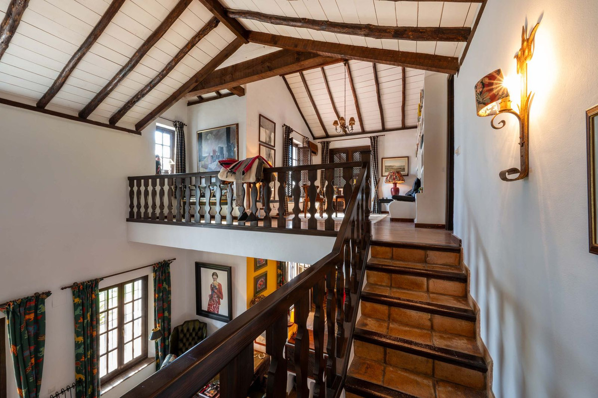 Se vende Finca - Cortijo de 6 dormitorios en Costa Del Sol, Málaga, España
