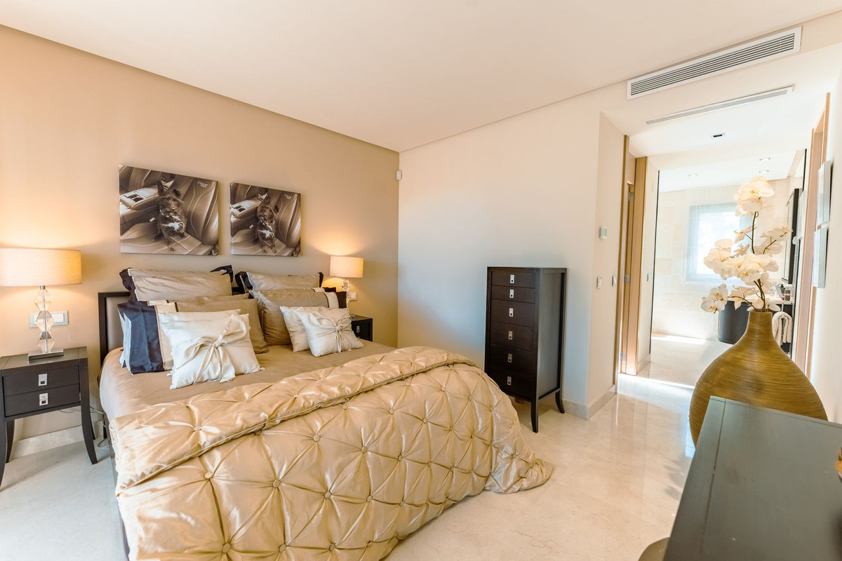 Se vende Apartamento Planta Media de 3 dormitorios en Costa Del Sol, Málaga, España