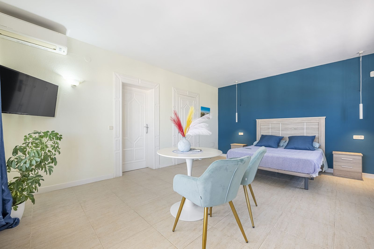 5 Bed Townhouse for sale in Mijas Costa Del Sol, Málaga, Spain