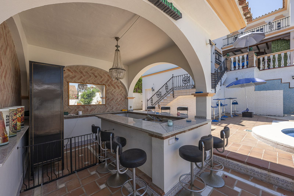 5 Bed Townhouse for sale in Mijas Costa Del Sol, Málaga, Spain