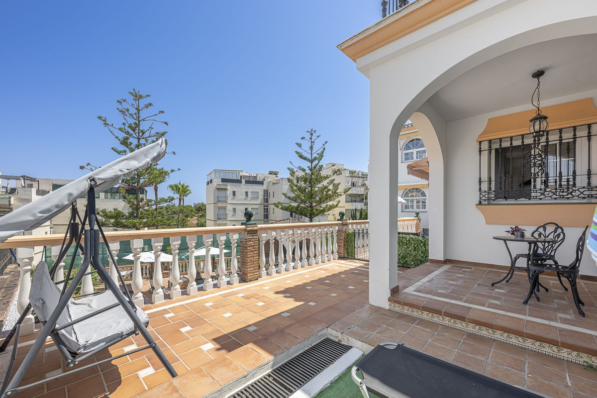 5 Bed Townhouse for sale in Mijas Costa Del Sol, Málaga, Spain
