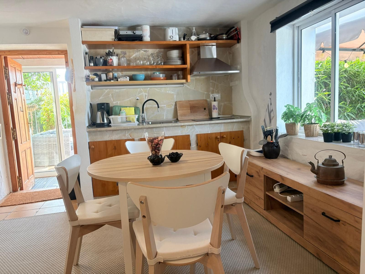 5 Bed Townhouse for sale in Cerros Del Aguila Costa Del Sol, Málaga, Spain