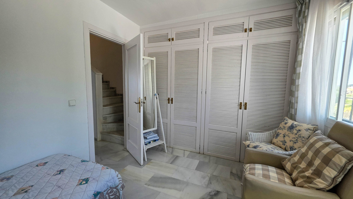3 Bed Townhouse for sale in La Duquesa Costa Del Sol, Málaga, Spain