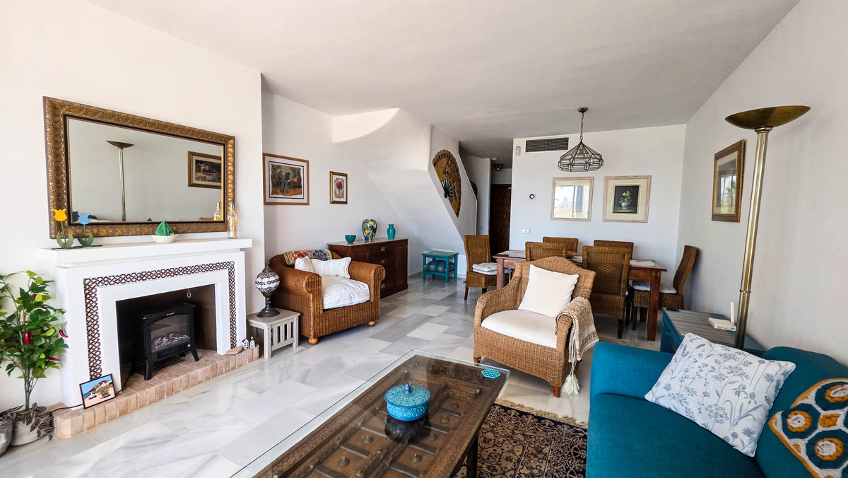 3 Bed Townhouse for sale in La Duquesa Costa Del Sol, Málaga, Spain