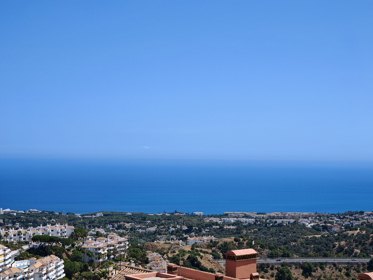 4 Bed Apartment for sale in Mijas Costa Costa Del Sol, Málaga, Spain