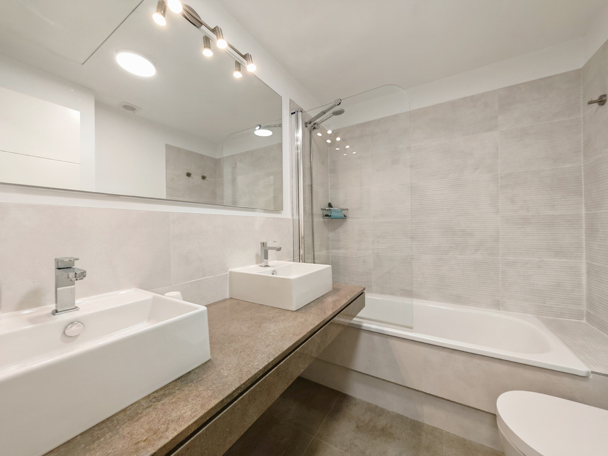 3 Bed Apartment for sale in La Cala De Mijas Costa Del Sol, Málaga, Spain