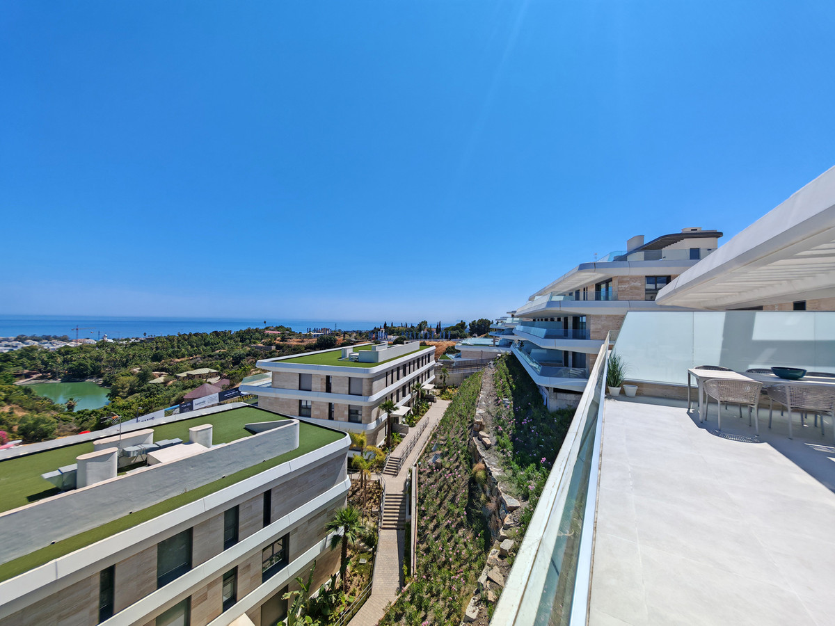 3 Bed Apartment for sale in Selwo Costa Del Sol, Málaga, Spain