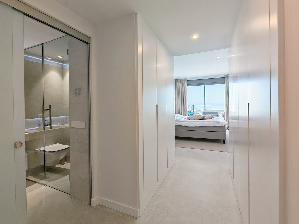 3 Bed Apartment for sale in Selwo Costa Del Sol, Málaga, Spain