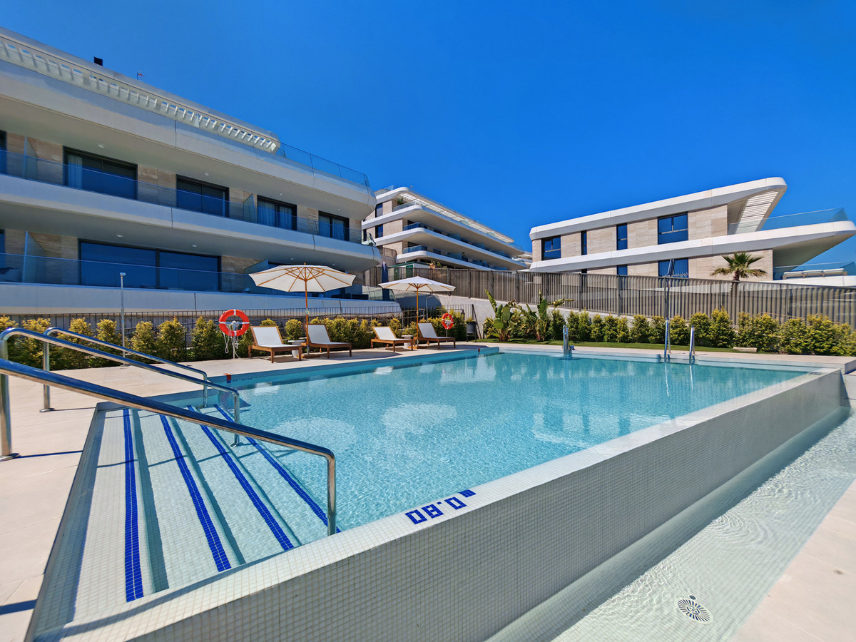 3 Bed Apartment for sale in Selwo Costa Del Sol, Málaga, Spain