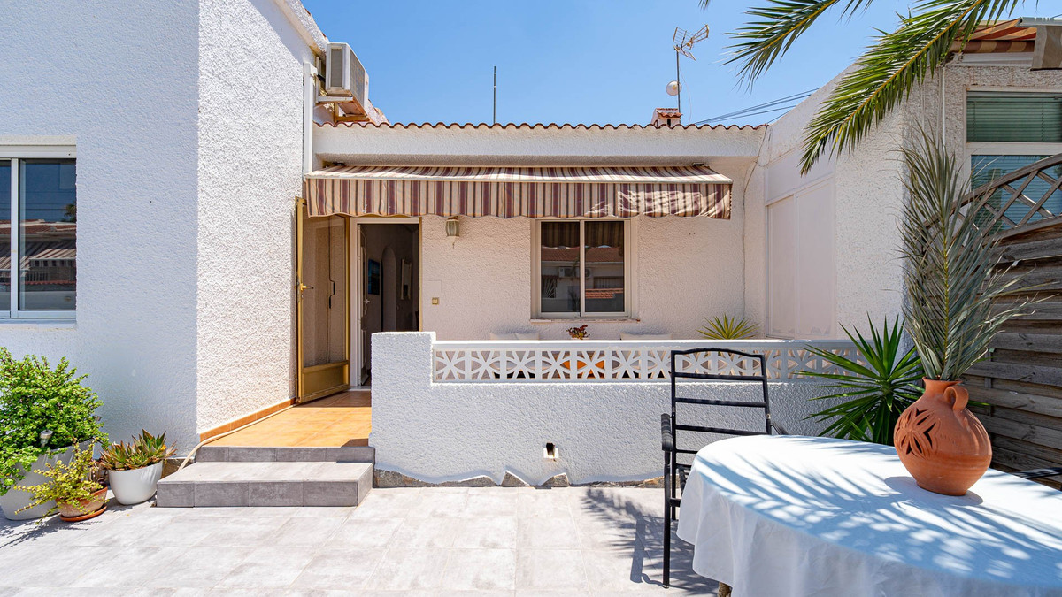 2 Bed Townhouse for sale in Ciudad Quesada Costa Blanca, Alicante, Spain