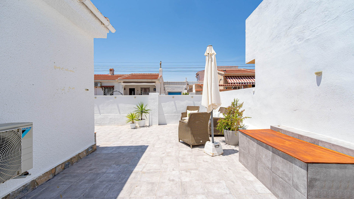 2 Bed Townhouse for sale in Ciudad Quesada Costa Blanca, Alicante, Spain