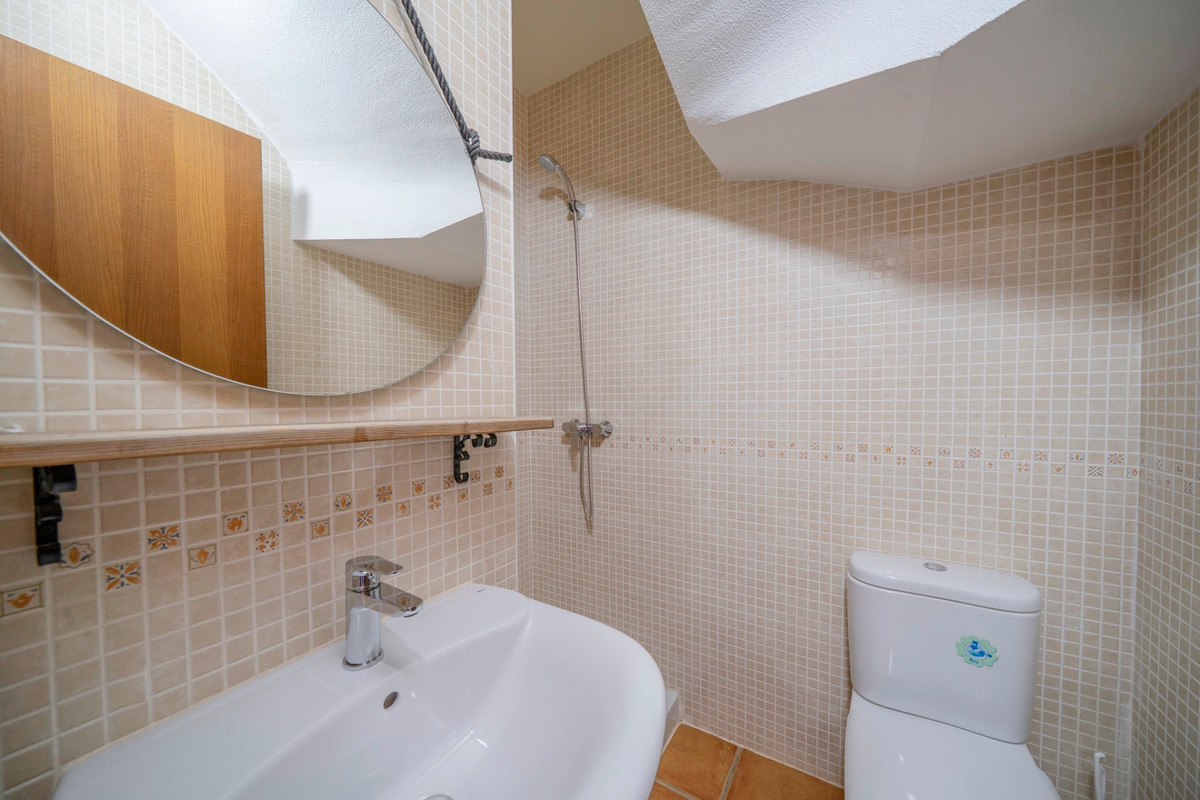 3 Bed Townhouse for sale in Algorfa Costa Blanca, Alicante, Spain