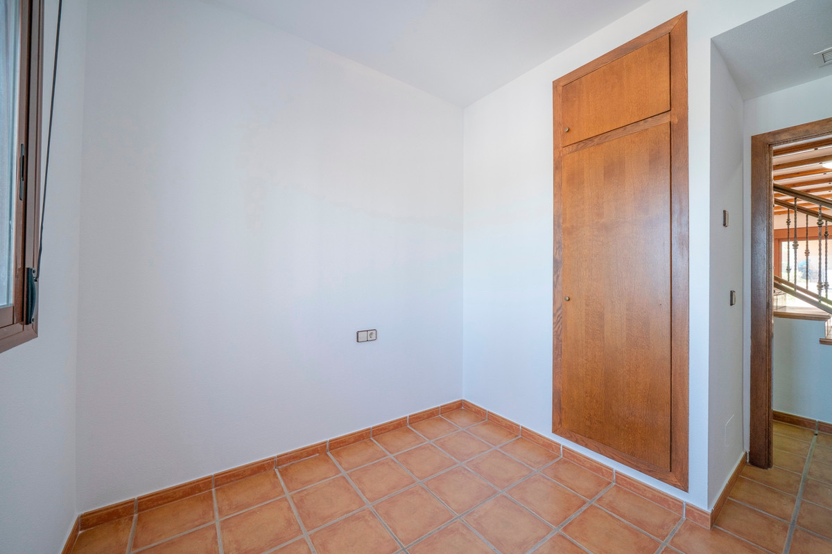3 Bed Townhouse for sale in Algorfa Costa Blanca, Alicante, Spain