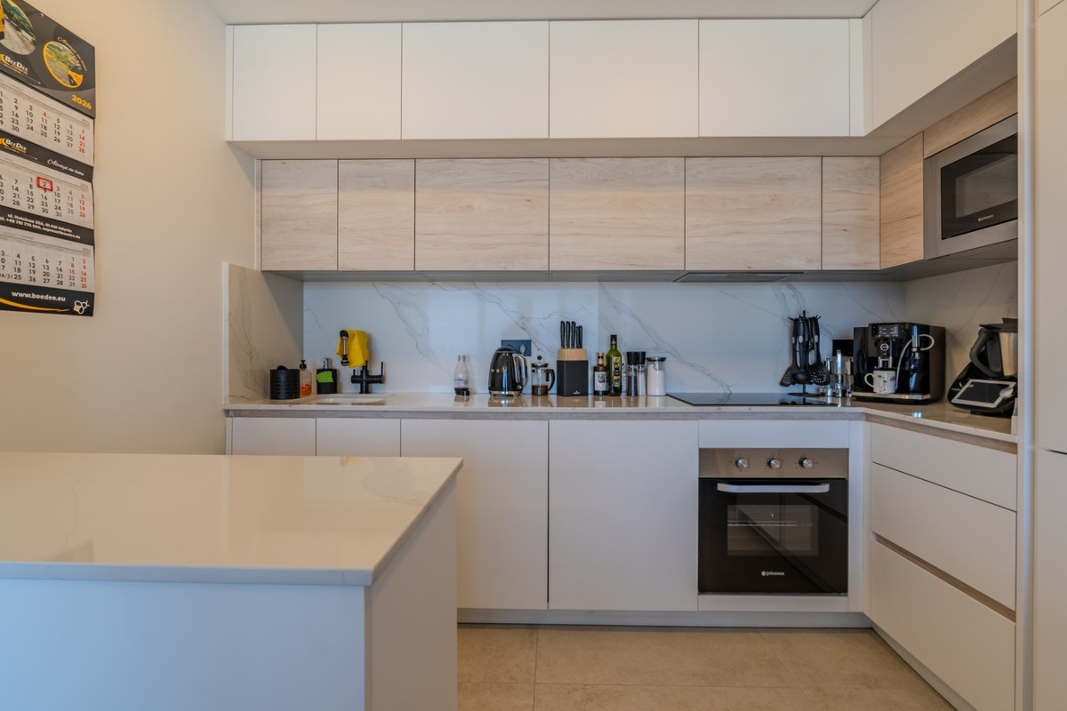 3 Bed Apartment for sale in Guardamar Del Segura Costa Blanca, Alicante, Spain
