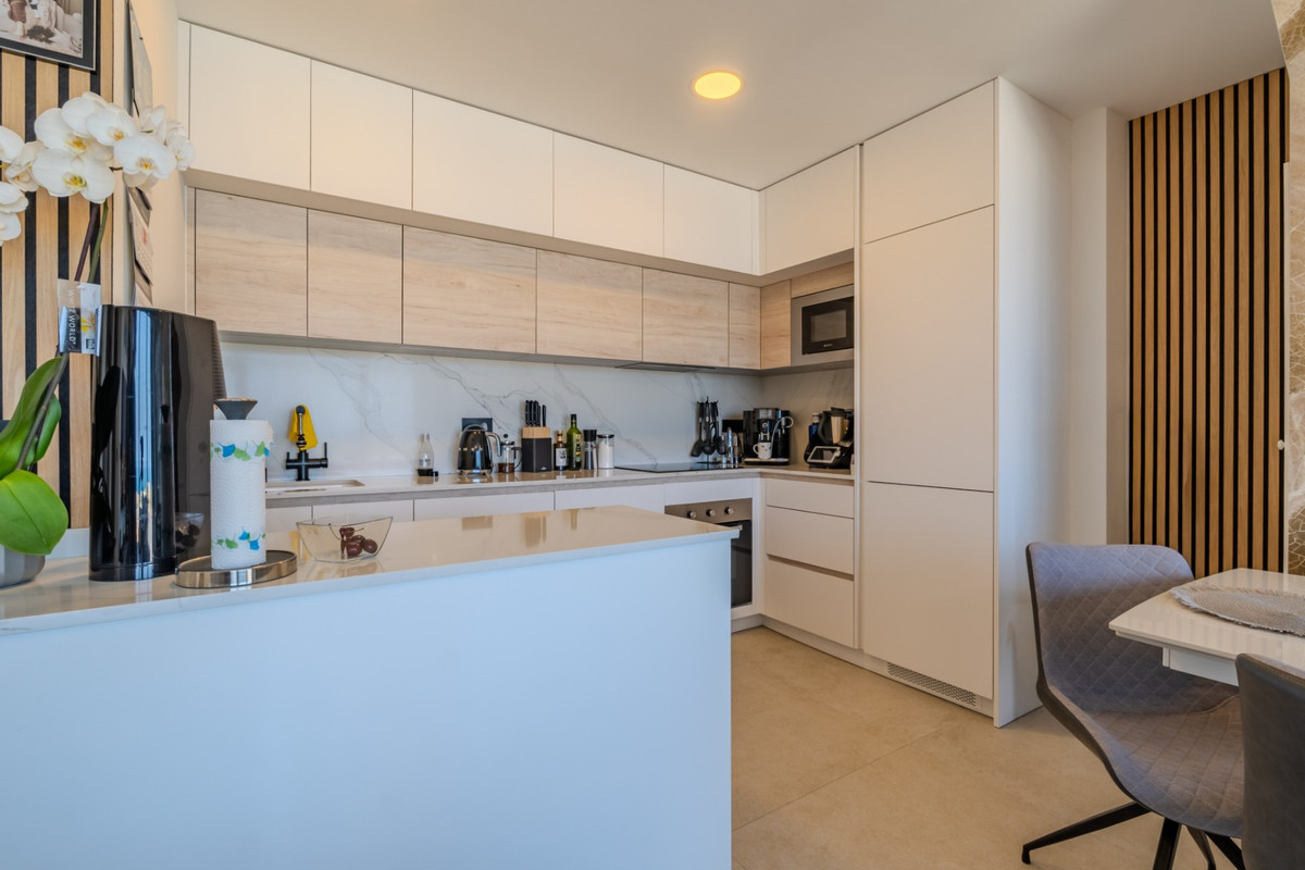 3 Bed Apartment for sale in Guardamar Del Segura Costa Blanca, Alicante, Spain