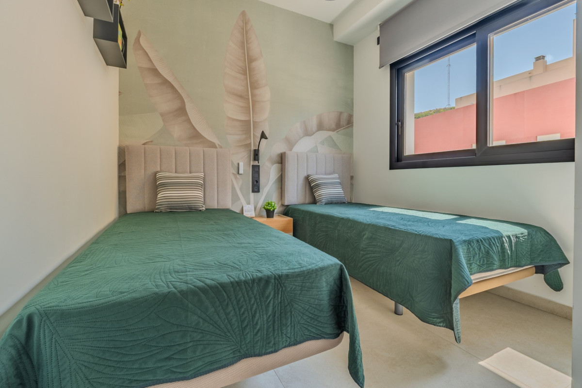 3 Bed Apartment for sale in Guardamar Del Segura Costa Blanca, Alicante, Spain