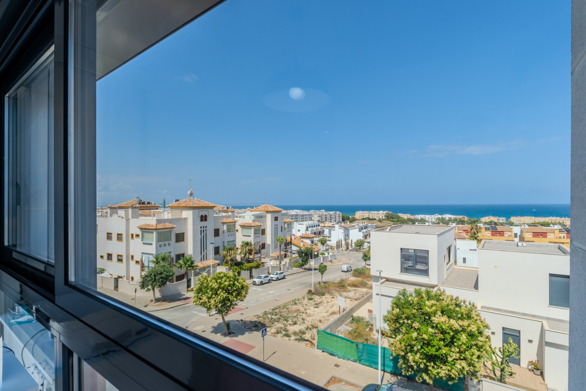 3 Bed Apartment for sale in Guardamar Del Segura Costa Blanca, Alicante, Spain