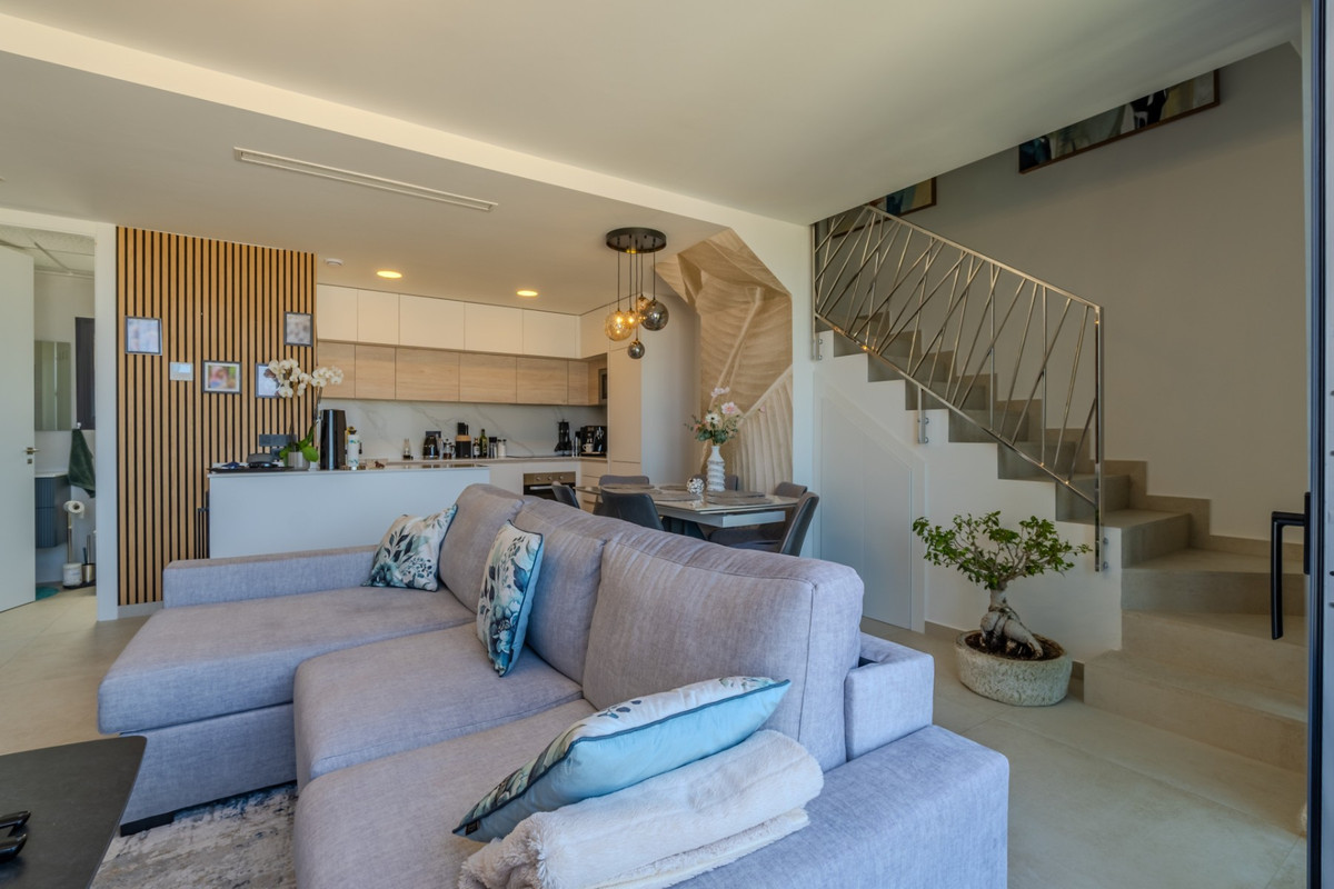3 Bed Apartment for sale in Guardamar Del Segura Costa Blanca, Alicante, Spain