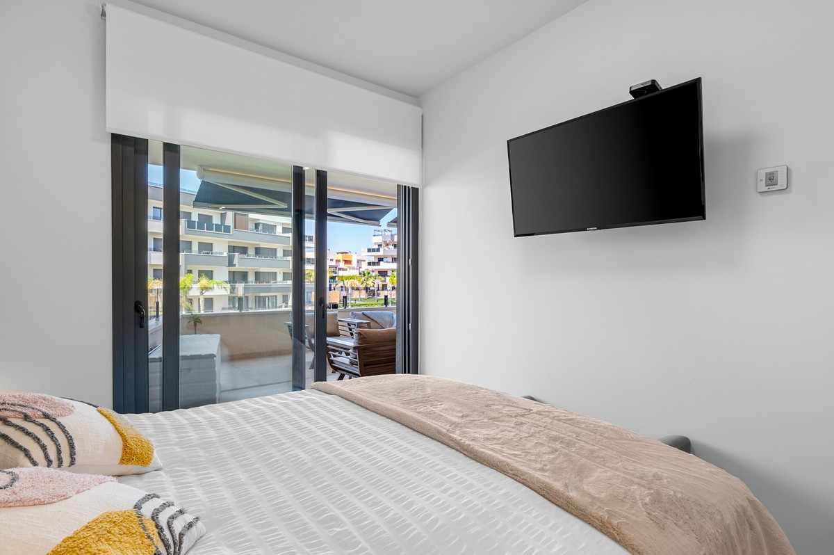 2 Bed Apartment for sale in Playa Flamenca Costa Blanca, Alicante, Spain