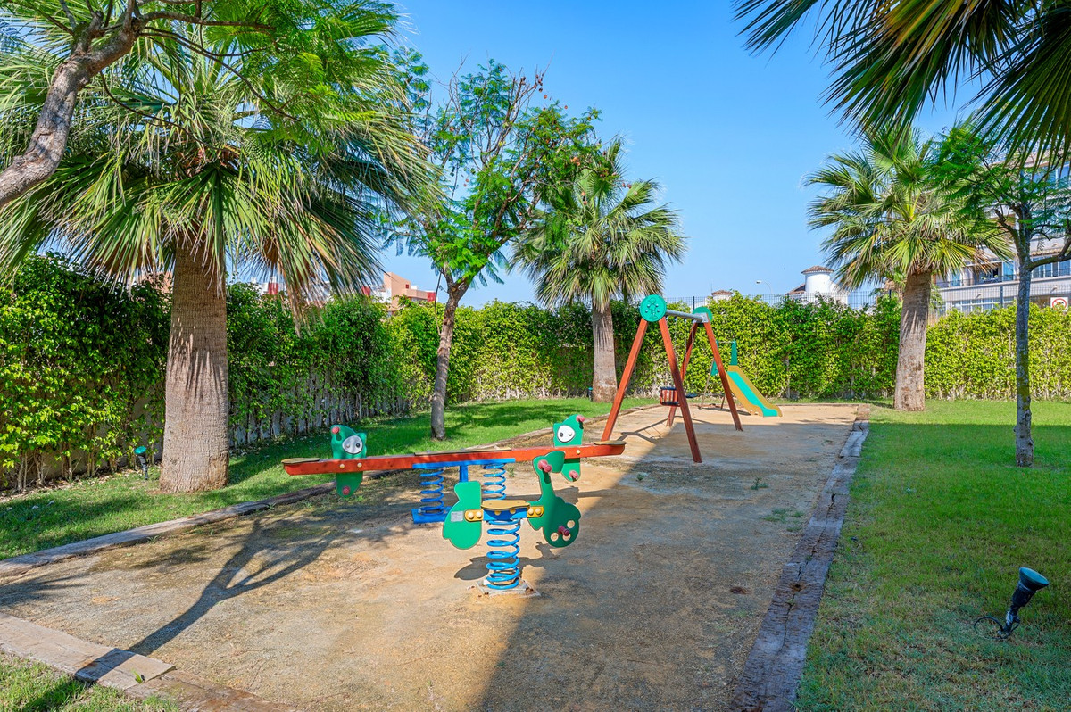 2 Bed Apartment for sale in Playa Flamenca Costa Blanca, Alicante, Spain