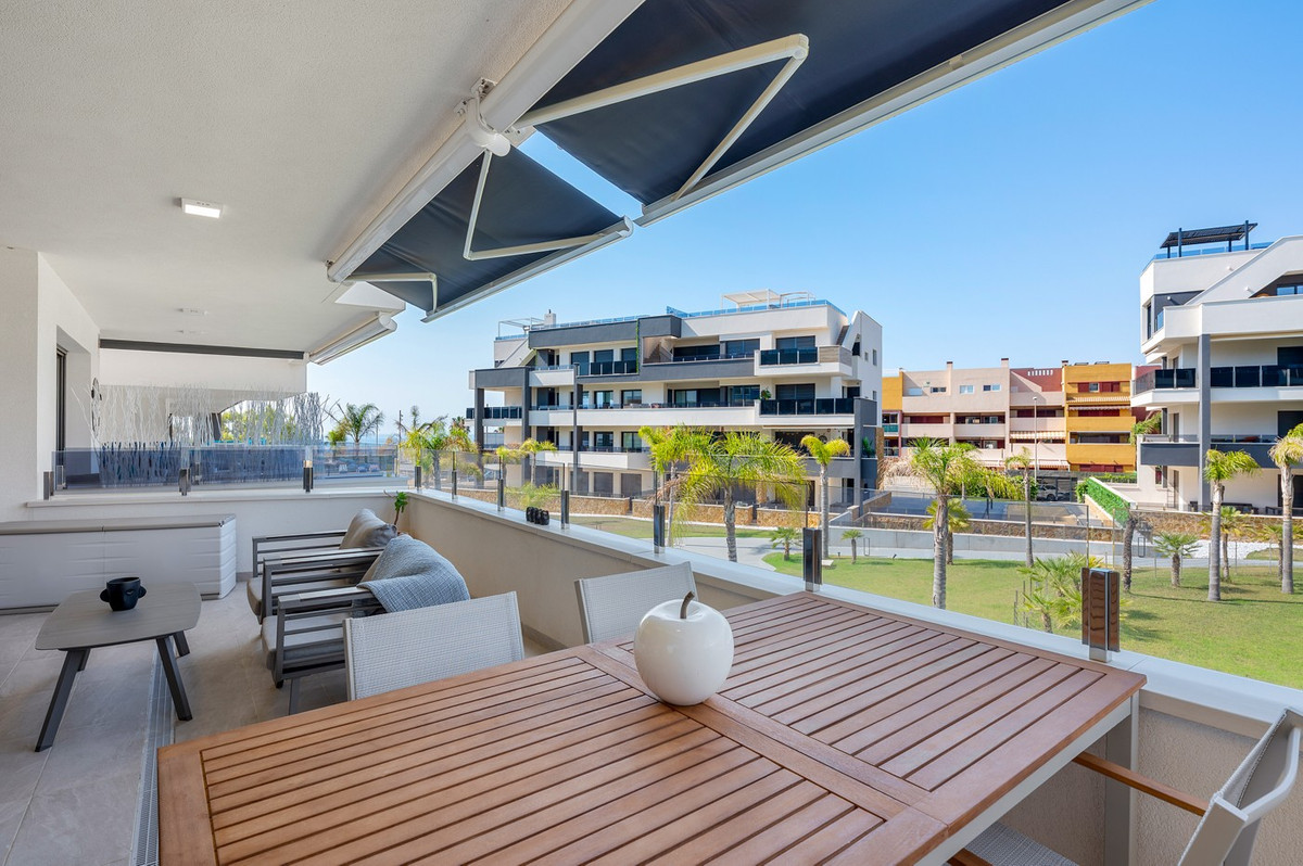 2 Bed Apartment for sale in Playa Flamenca Costa Blanca, Alicante, Spain