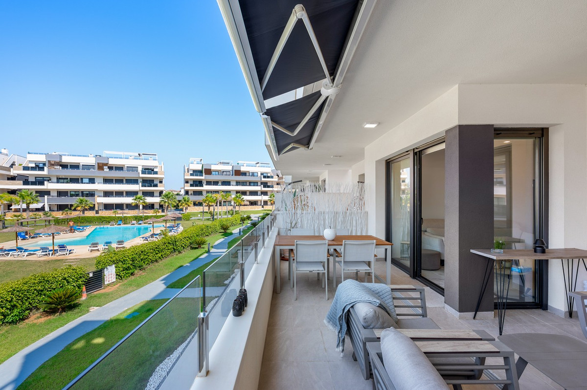 2 Bed Apartment for sale in Playa Flamenca Costa Blanca, Alicante, Spain